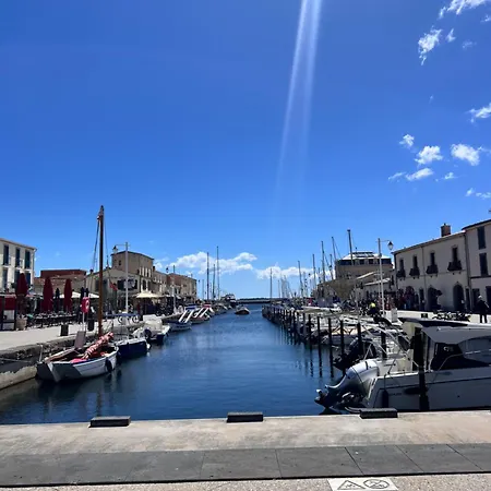 Apartment Entre Port Et *