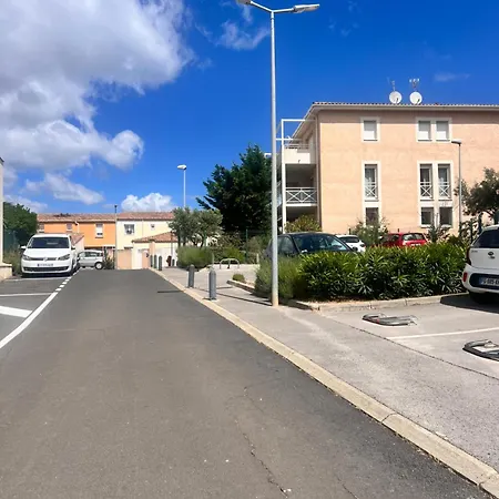 Entre Port Et Apartment *